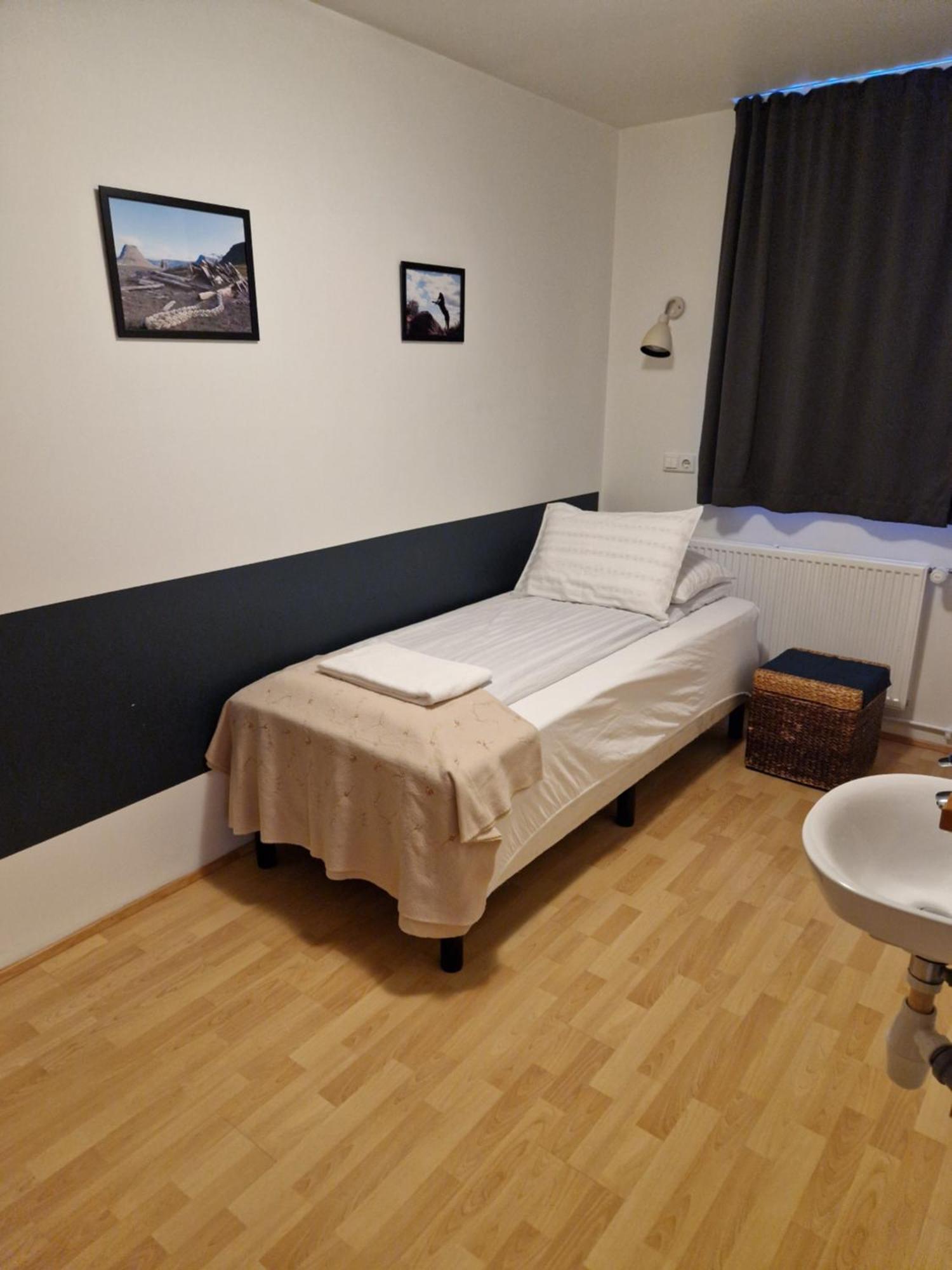 Gauksmyri Guesthouse Lodge Хваммстанги Экстерьер фото