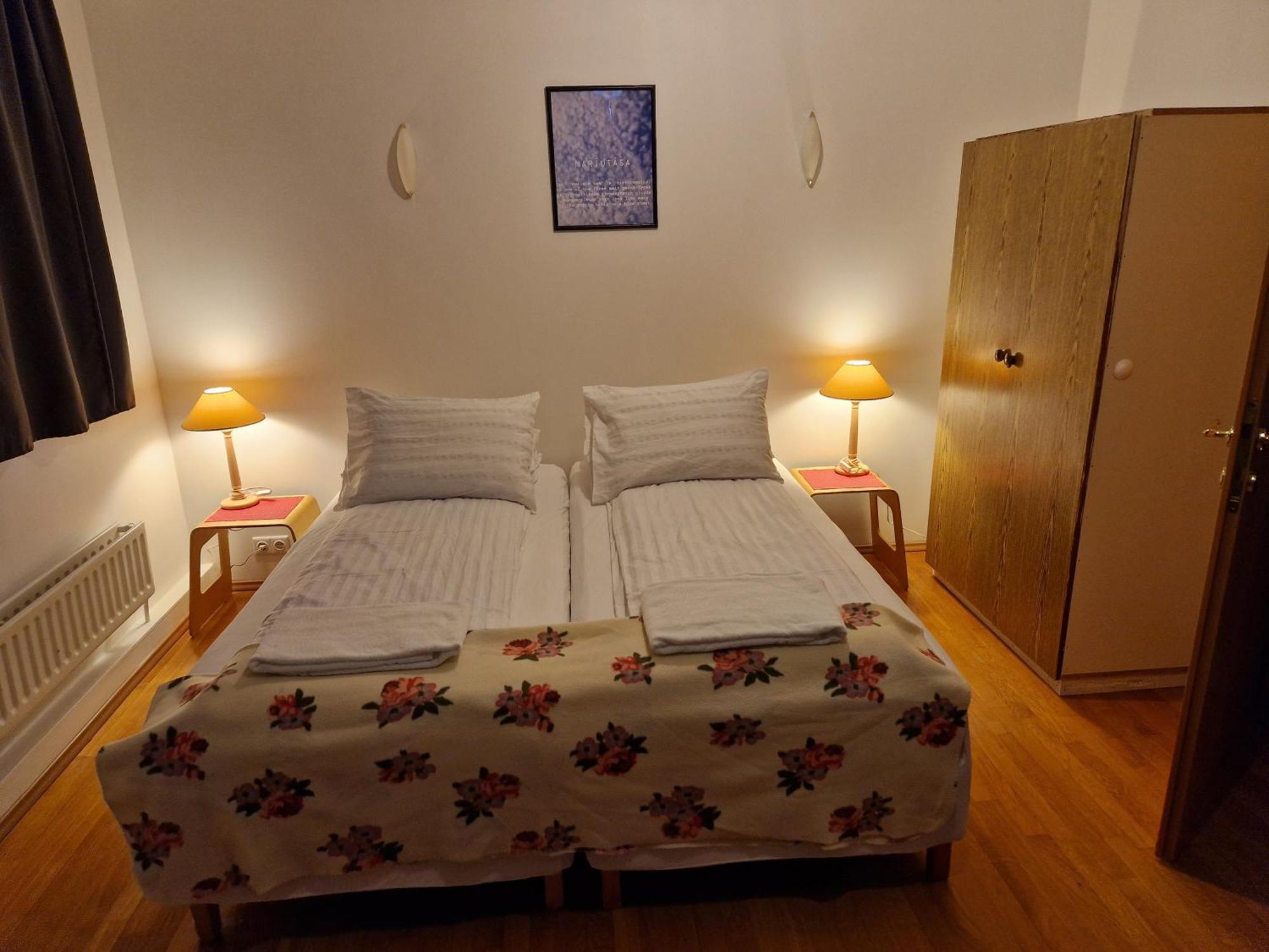 Gauksmyri Guesthouse Lodge Хваммстанги Экстерьер фото